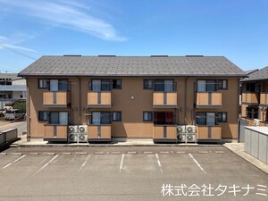 ウエストハイツ外観写真