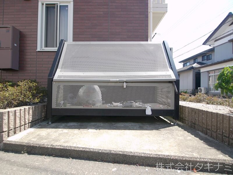 物件内観写真26　(ゴミ庫)