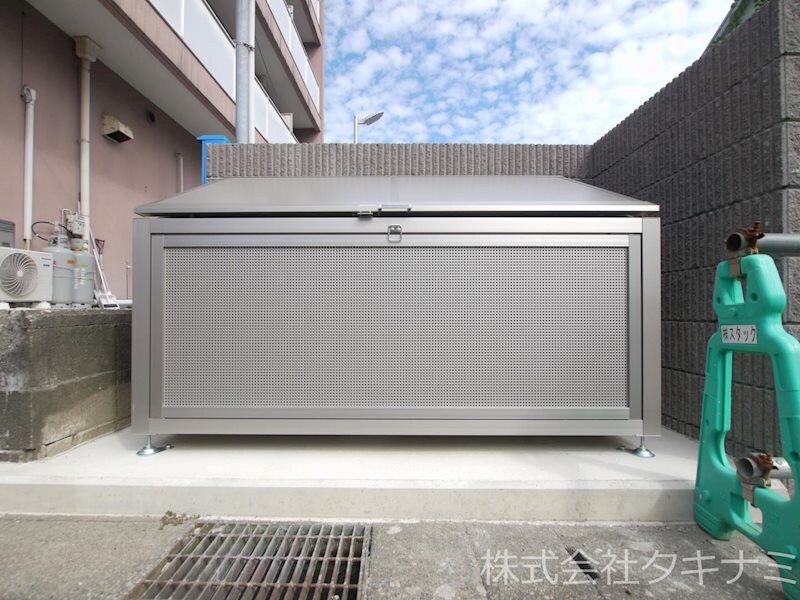 物件内観写真28　(ゴミ庫)