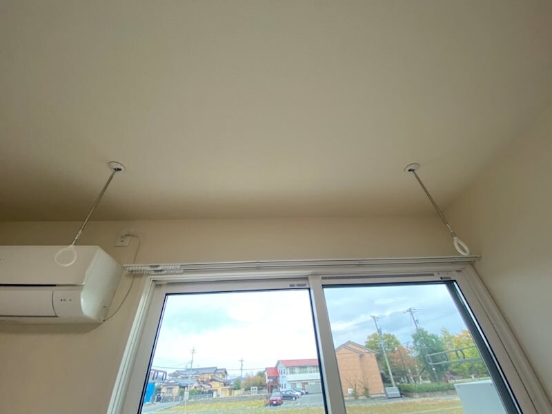 物件内観写真12　(室内物干し)