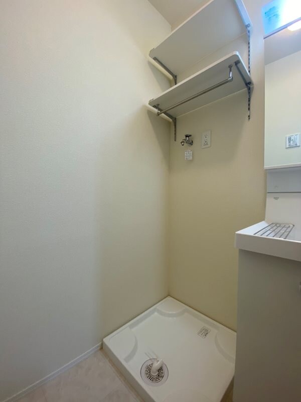 物件内観写真17　(洗濯機置き場)