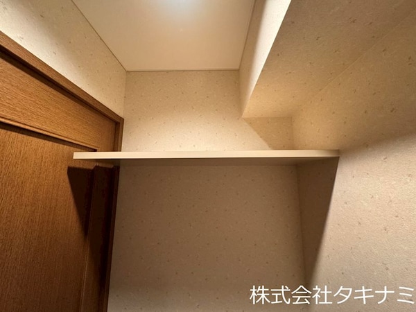 トイレ(トイレ棚)