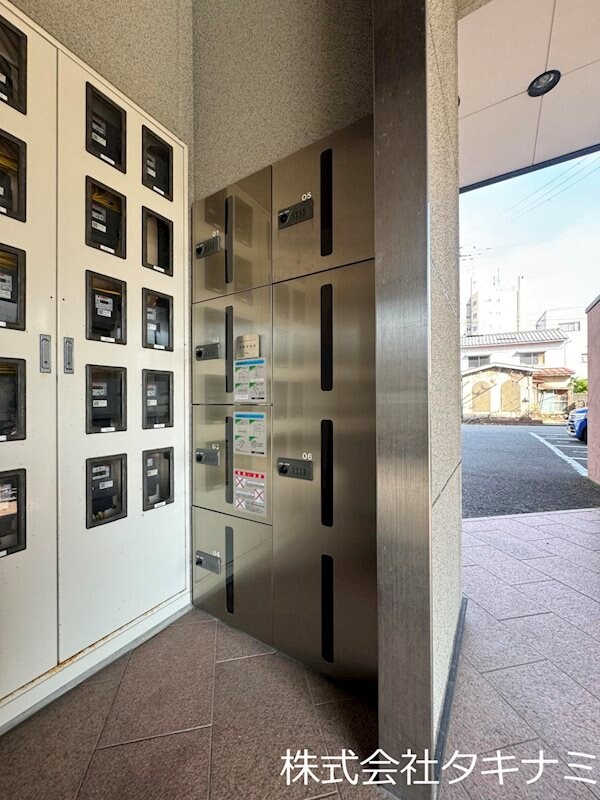 物件内観写真28　(宅配ボックス)