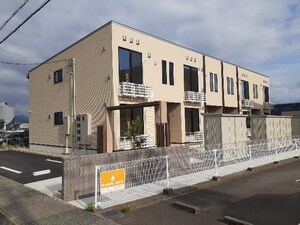 フロンティア外観写真