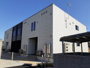 ウェルス　サン　イースト外観写真