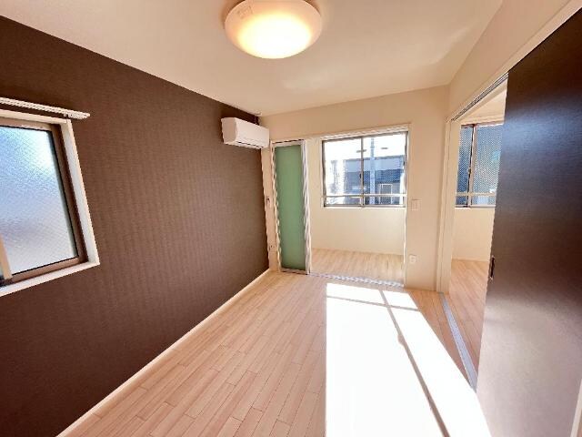 物件内観写真4　(リビング（イメージ）)