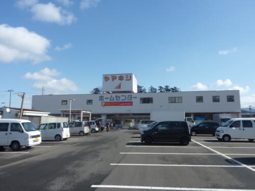 物件内観写真7　(ヤマキシ 金津店まで650m)