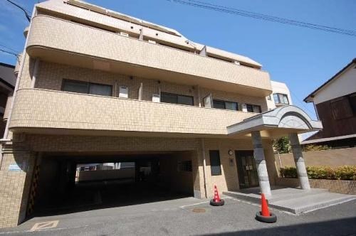 ロマネスク薬大前