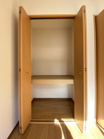 物件内観写真18　(収納のためのスペースです)