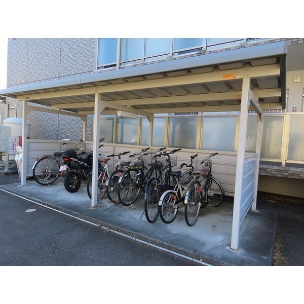 建物設備(駐輪場)