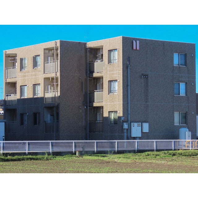 物件外観写真1　(おしゃれな外観です)