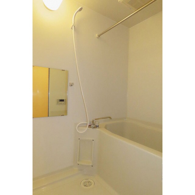 物件内観写真4　(お風呂で日々の疲れを落としましょう)