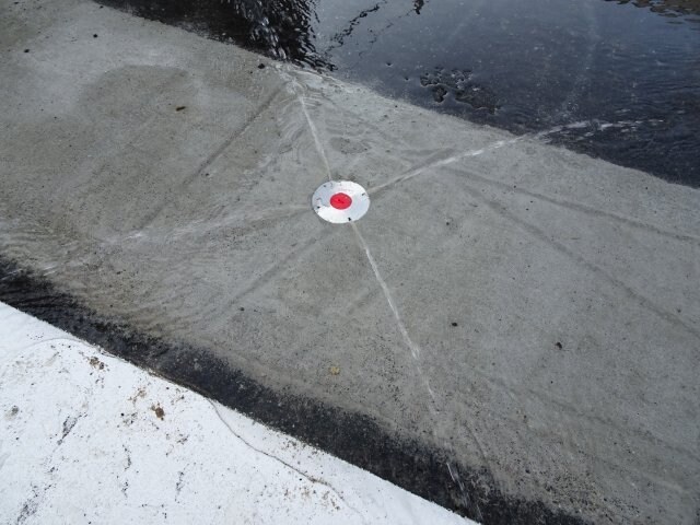 物件外観写真3　(融雪装置付き駐車場（イメージ）)