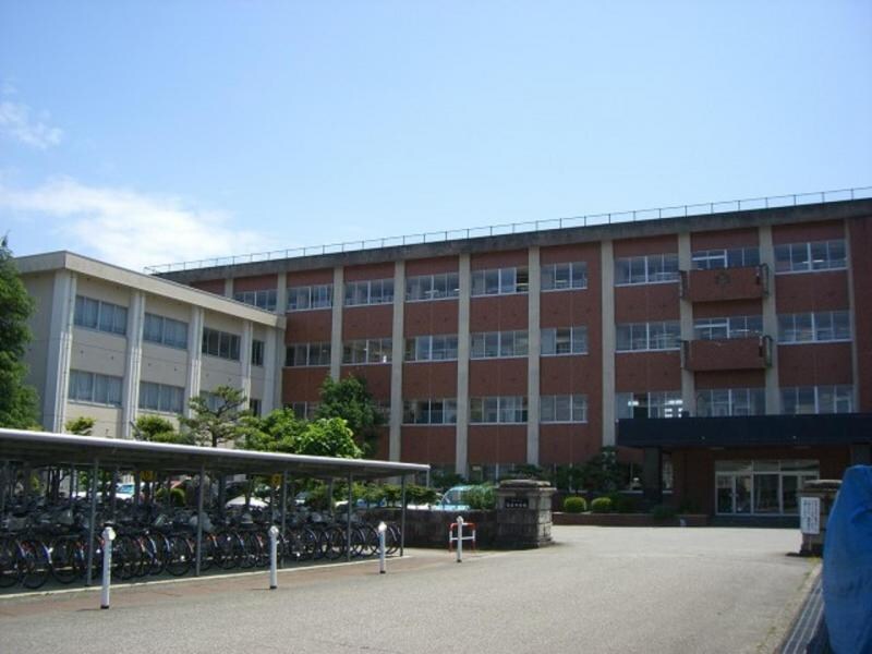 物件内観写真30　(速星中学校 678m)