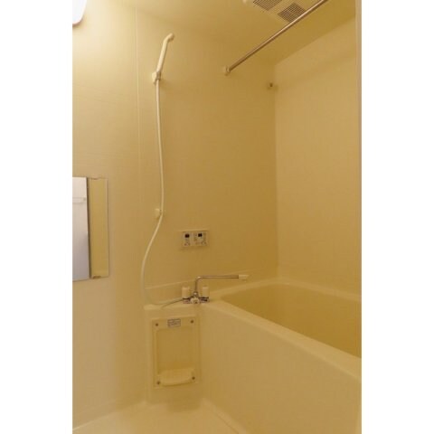 物件内観写真5　(お風呂です)