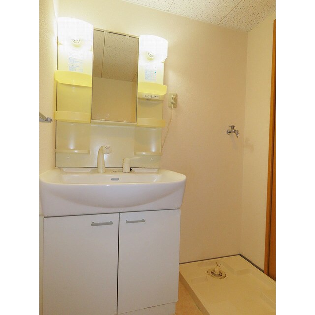 物件内観写真8　(洗面所です)