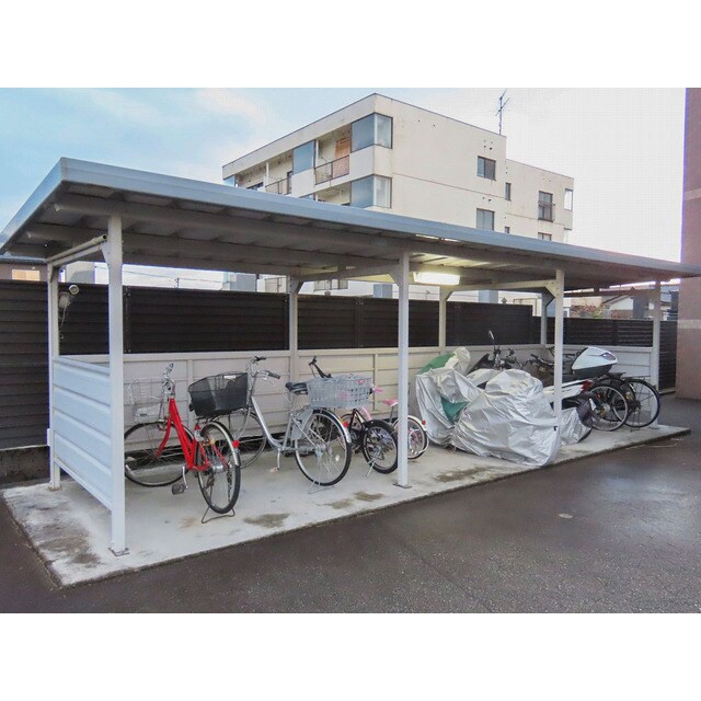 物件内観写真18　(駐輪場)