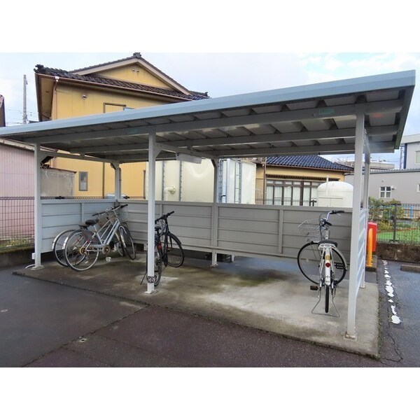 建物設備(駐輪場)