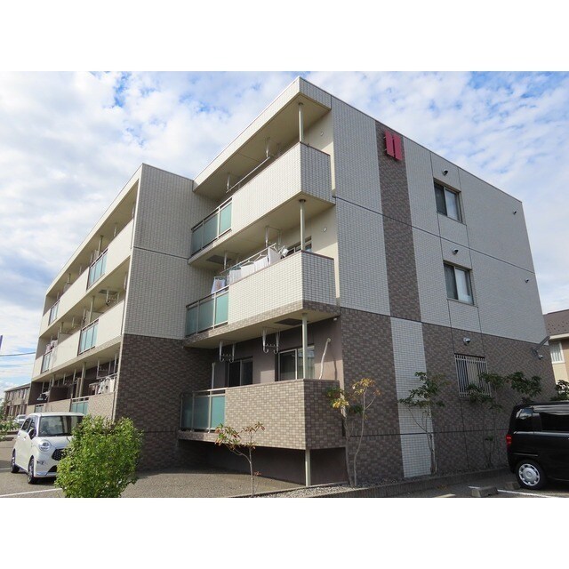 物件外観写真1　(おしゃれな外観です)