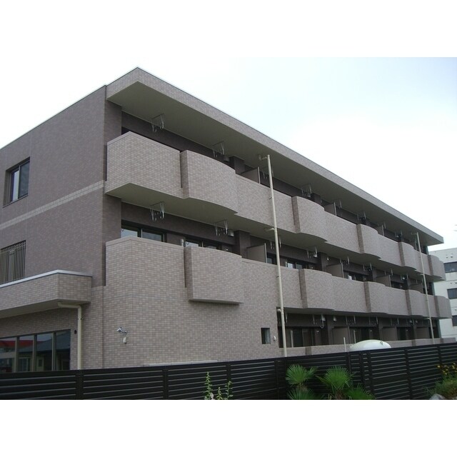 物件外観写真1　(おしゃれな外観です)