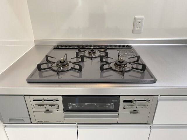 物件内観写真22　(グリル付き三口コンロ（イメージ）)