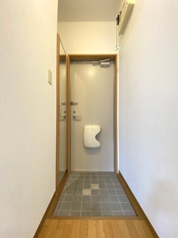 物件内観写真19　(きれいな玄関です（イメージ）)