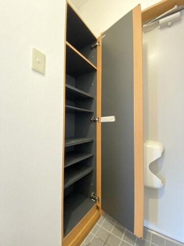 物件内観写真20　(シューズボックス付き（イメージ）)