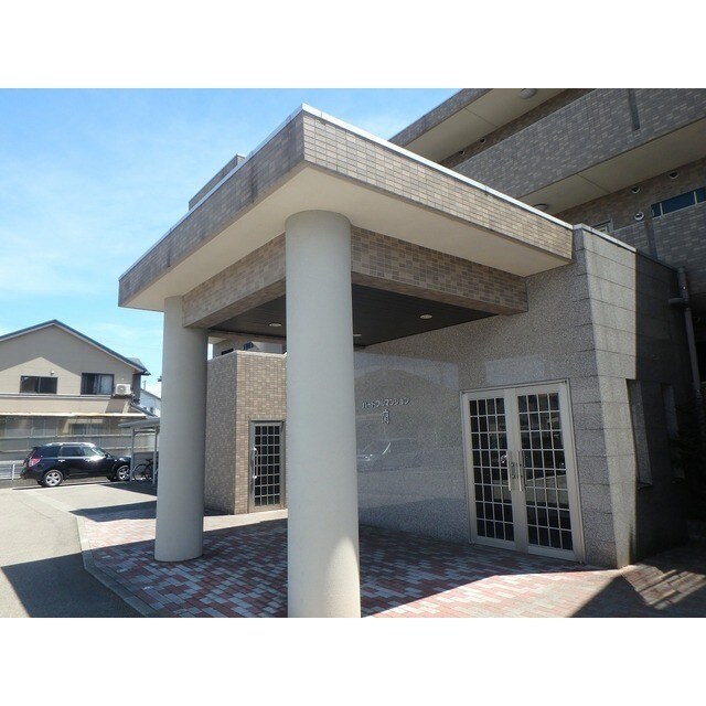 物件外観写真2　(エントランスです)