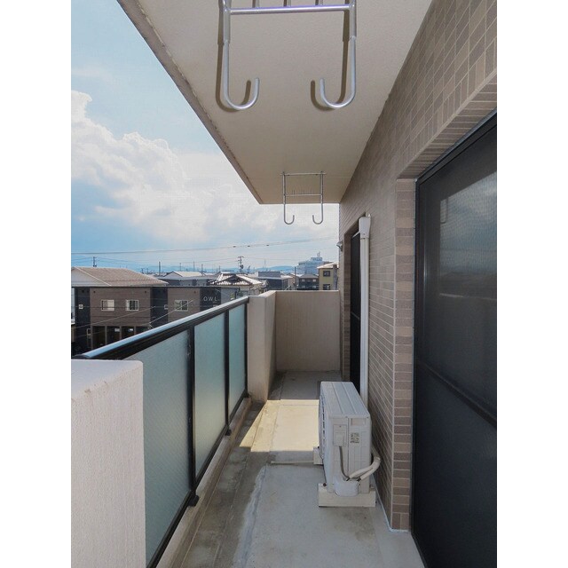 物件内観写真16　(バルコニー付きです)