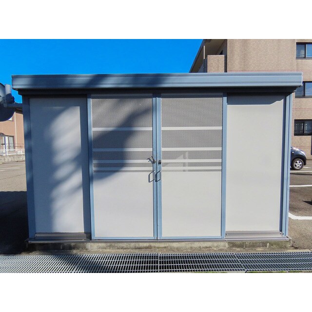 物件内観写真17　(ゴミ置き場)