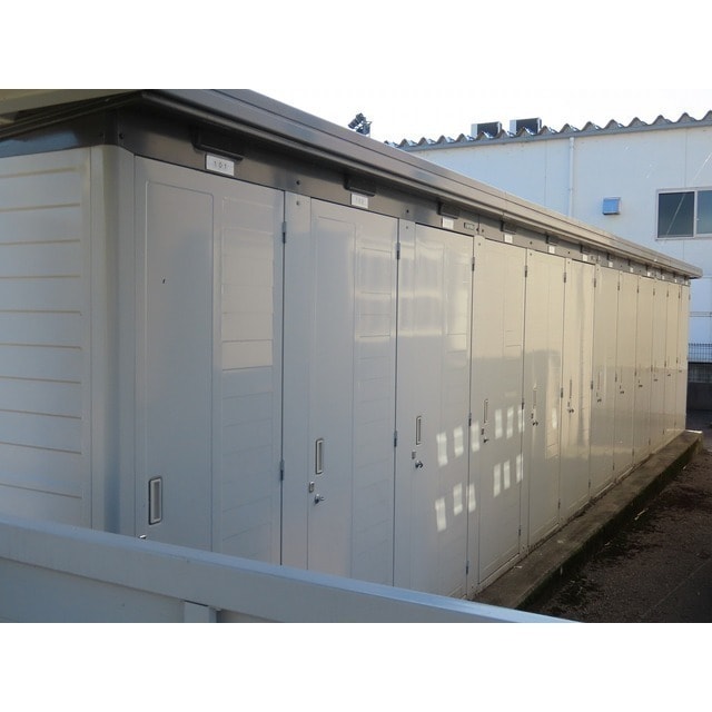 物件内観写真17　(物置き)