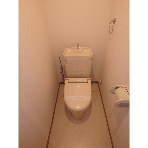 トイレ(ゆったりとした空間のトイレです)