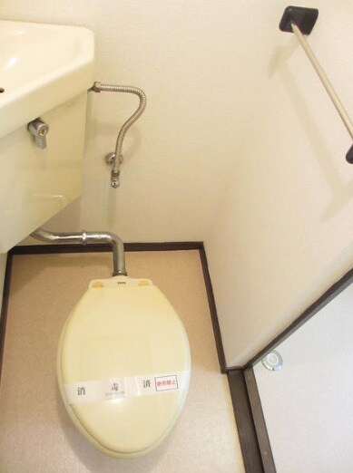 物件内観写真5　(清潔感のあるトイレです)