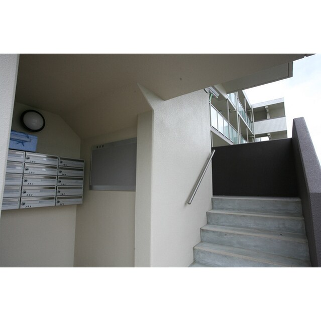 物件内観写真17　(郵便受け)