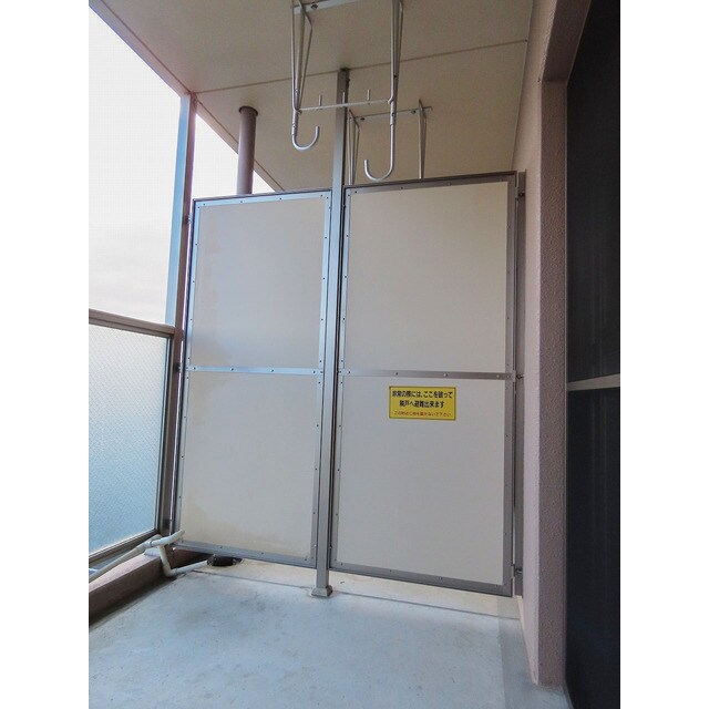 物件内観写真15　(落ち着いた時間を過ごせるバルコニーです)