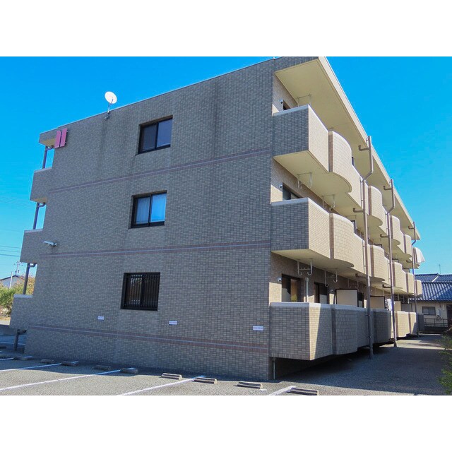 物件外観写真1　(物件の外観です)