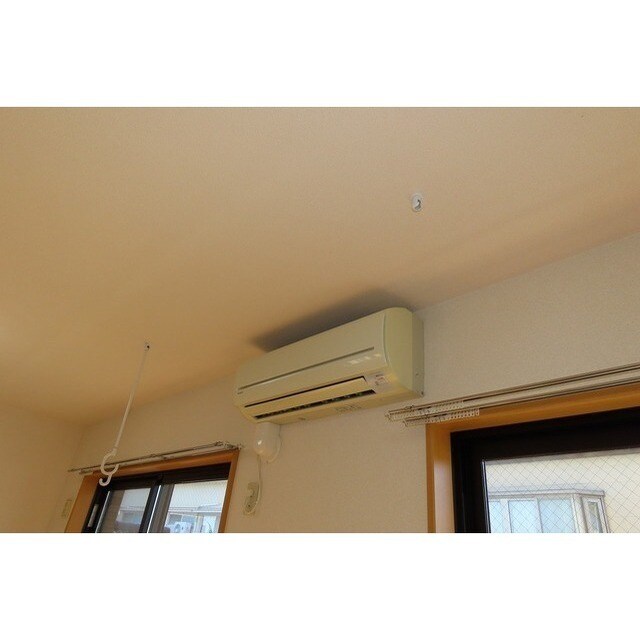 物件内観写真18　(室内物干し)