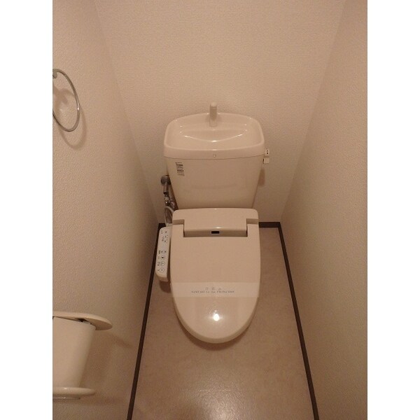 トイレ(ゆったりとした空間のトイレです)