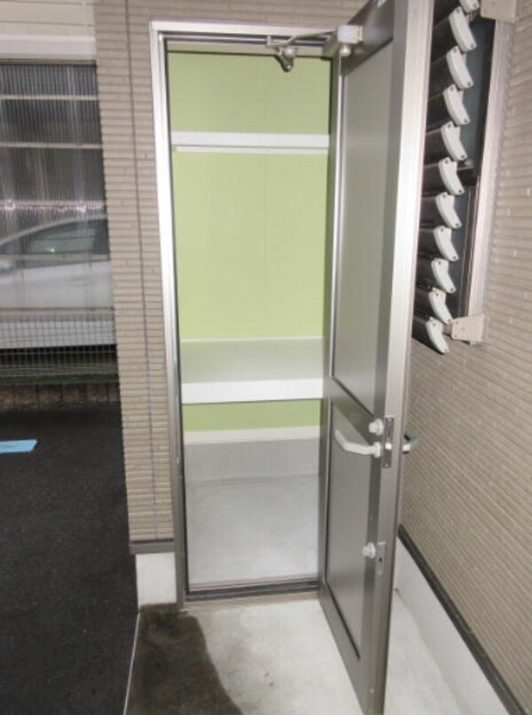 建物設備(外部収納)