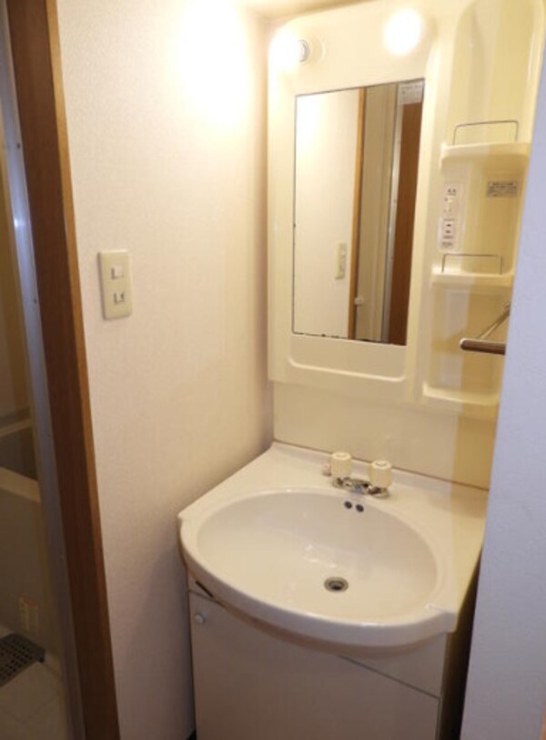 洗面・脱衣所(脱衣スペースもあります)