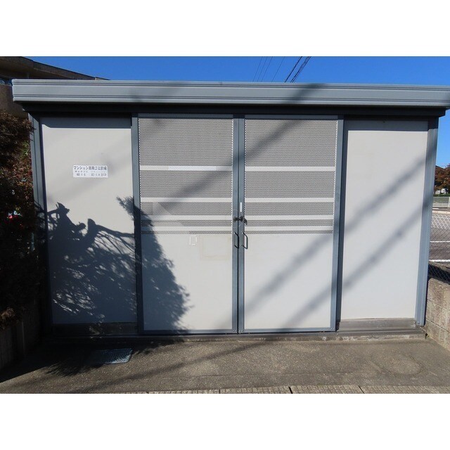 物件内観写真14　(ゴミ置き場)