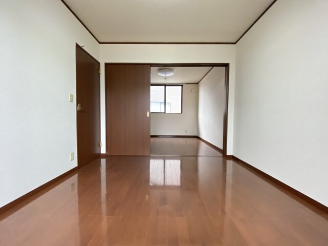 物件内観写真14　(きれいな洋室です)