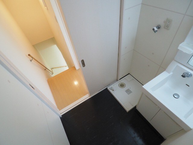 物件内観写真15　(室内洗濯機置場)