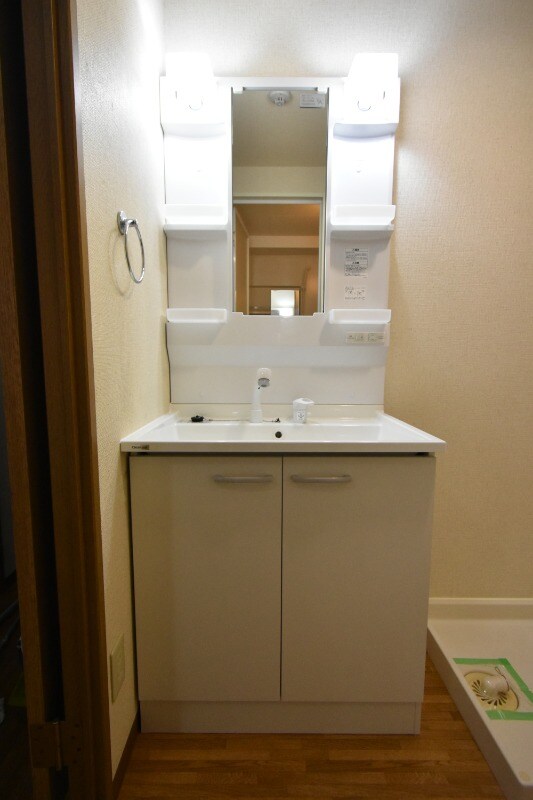 物件内観写真13　(独立洗面台)