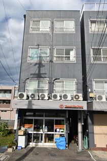 山城リバーハイツの外観写真