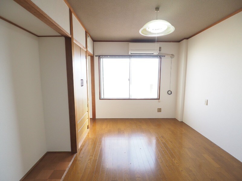 物件内観写真4　(内装)