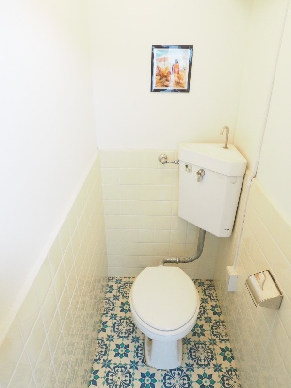 トイレ(ウォシュレット付き)