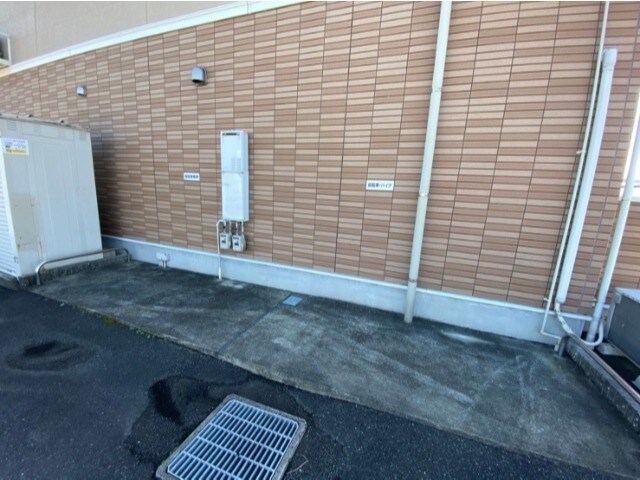 物件外観写真3　(駐輪場)