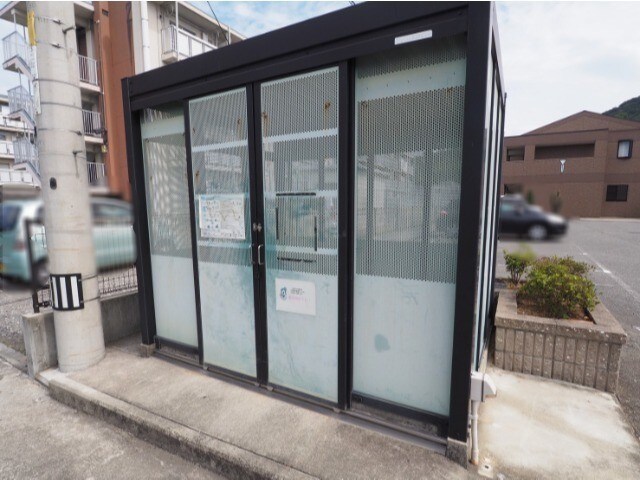 物件外観写真5　(ゴミ置き場)