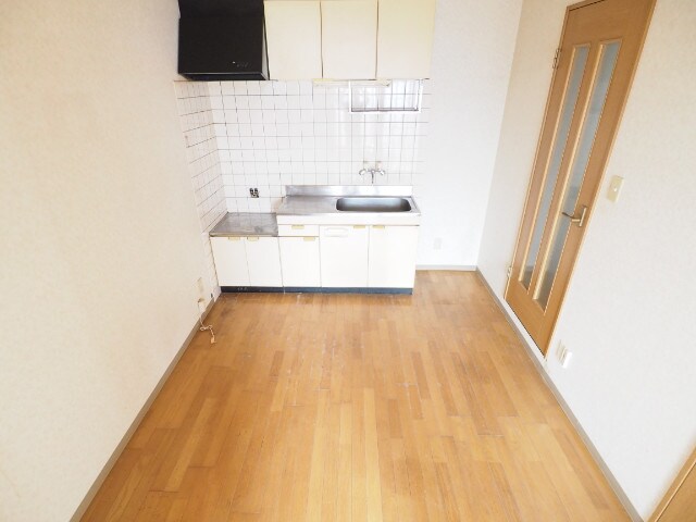 物件内観写真4　(日当たり良好)